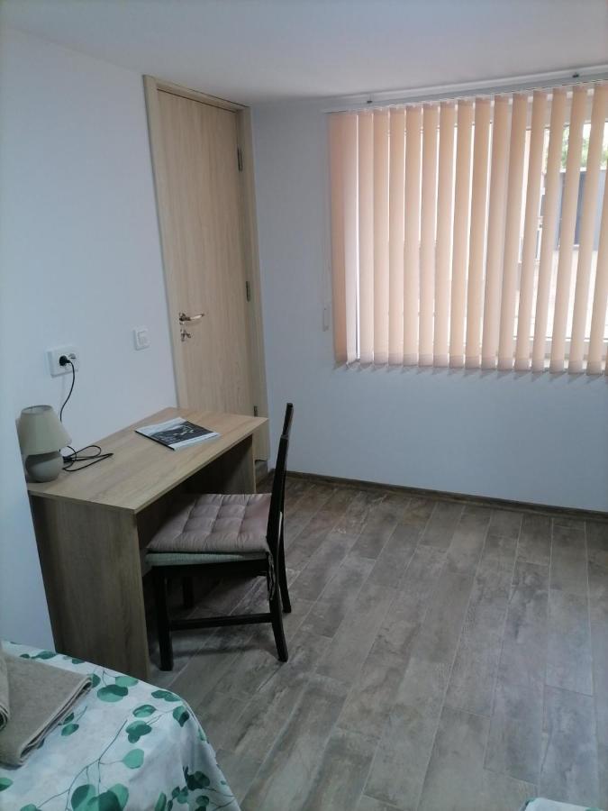 Cosy Apartment With A Sunny Balcony In ヴァルナ エクステリア 写真