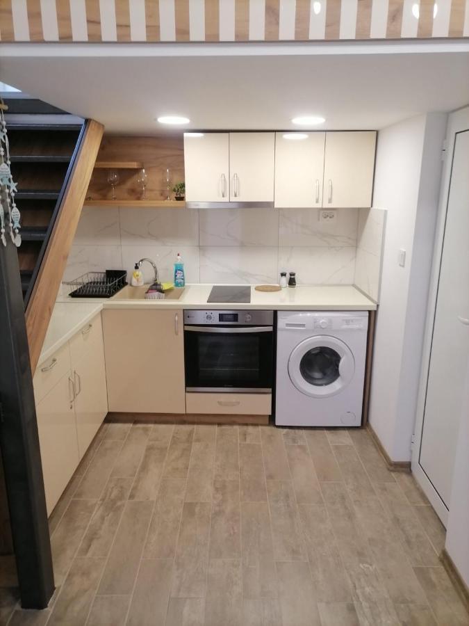 Cosy Apartment With A Sunny Balcony In ヴァルナ エクステリア 写真